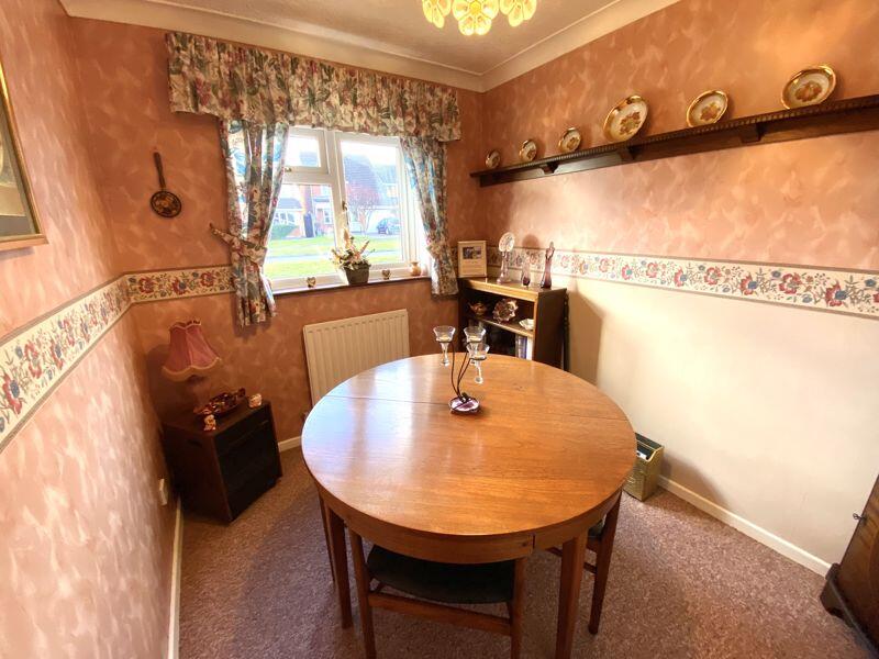 Additional property image - The Oaks, Bedworth, CV12 0AY