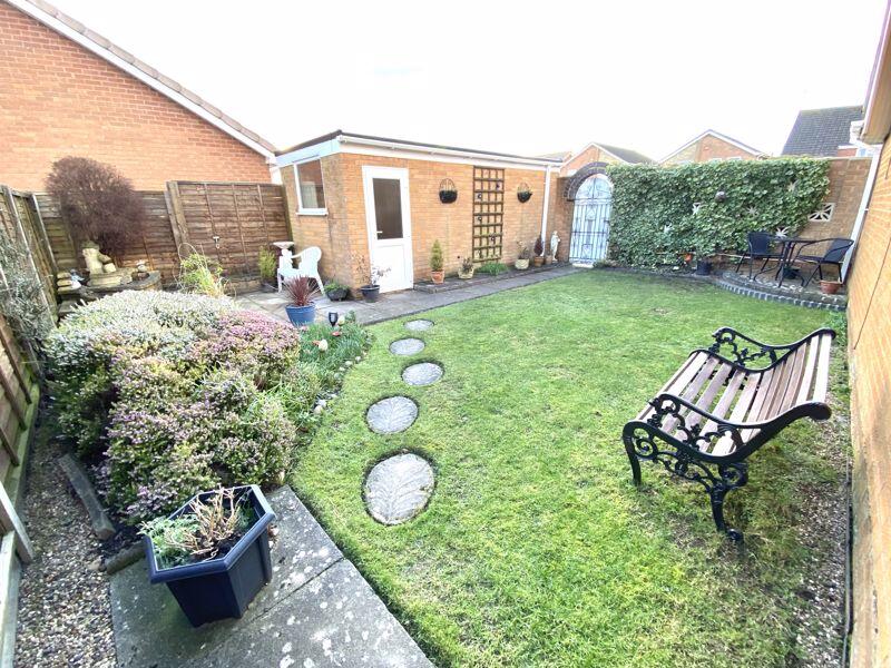 Additional property image - The Oaks, Bedworth, CV12 0AY