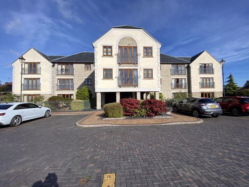 Main image of property: Arbury Mansions, Nuneaton