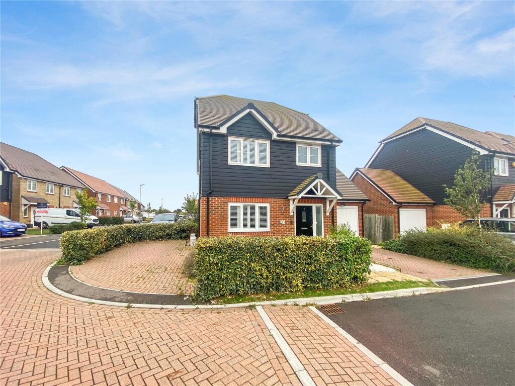 3 bedroom detached house for sale in Debnam Grove, Sittingbourne, Kent