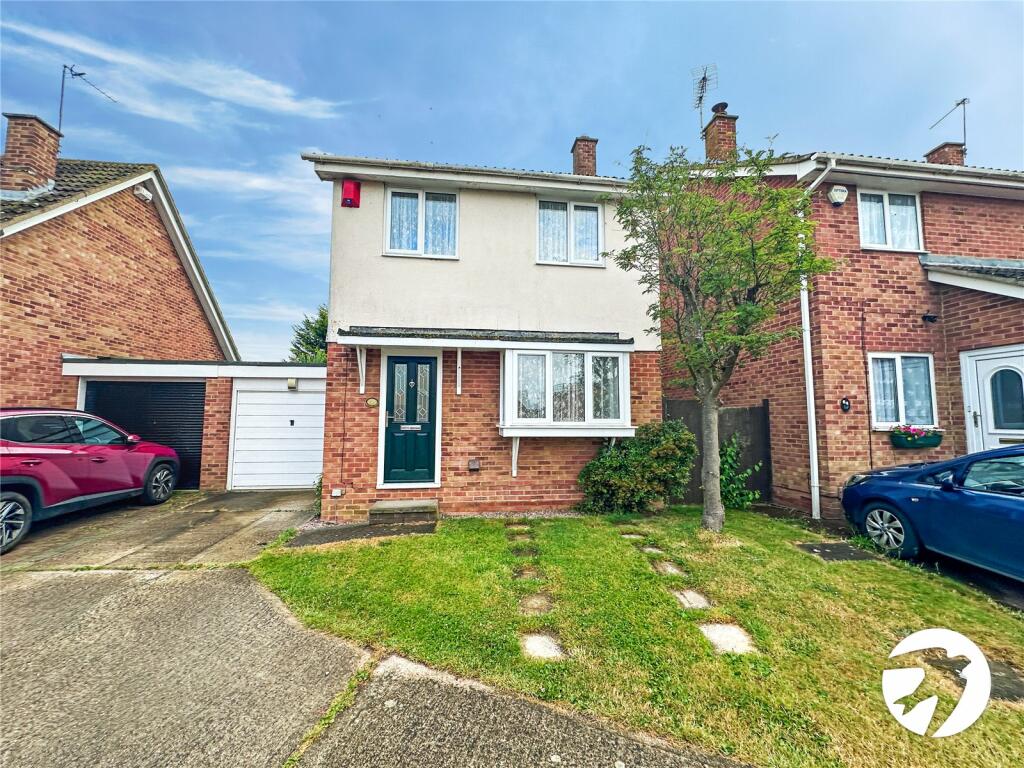 3 bedroom detached house for sale in Volante Drive, Sittingbourne, Kent