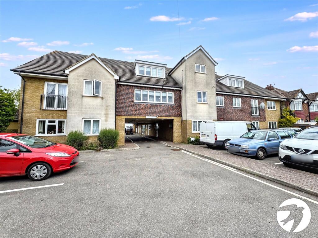 Main image of property: London Road, Teynham, Sittingbourne, Kent, ME9