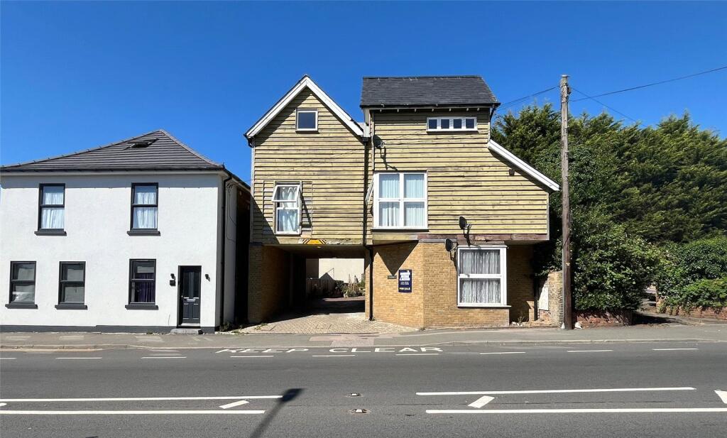 Main image of property: Flat 1, Lacel House, London Road, Teynham, Sittingbourne, ME9
