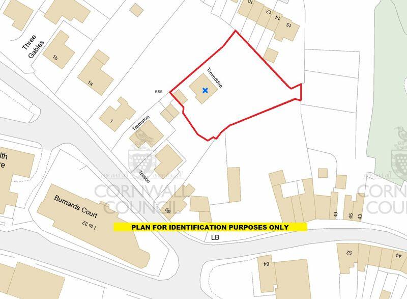 2 bedroom bungalow for sale in Berrycoombe Road, Bodmin, PL31