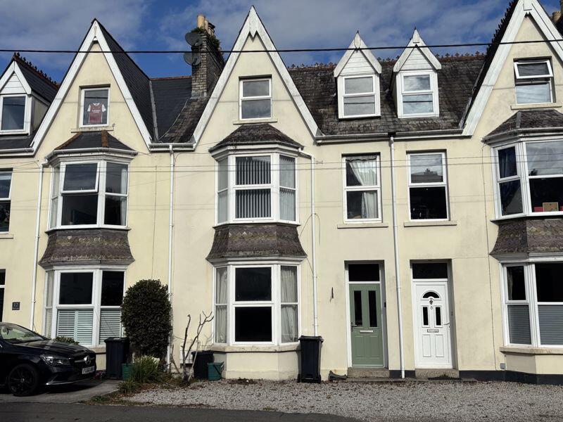 Main image of property: Par Lane, Par