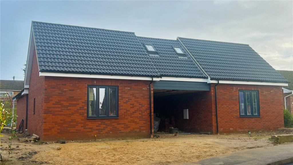 Additional property image - Landsdown Road, Sudbury, Suffolk, CO10