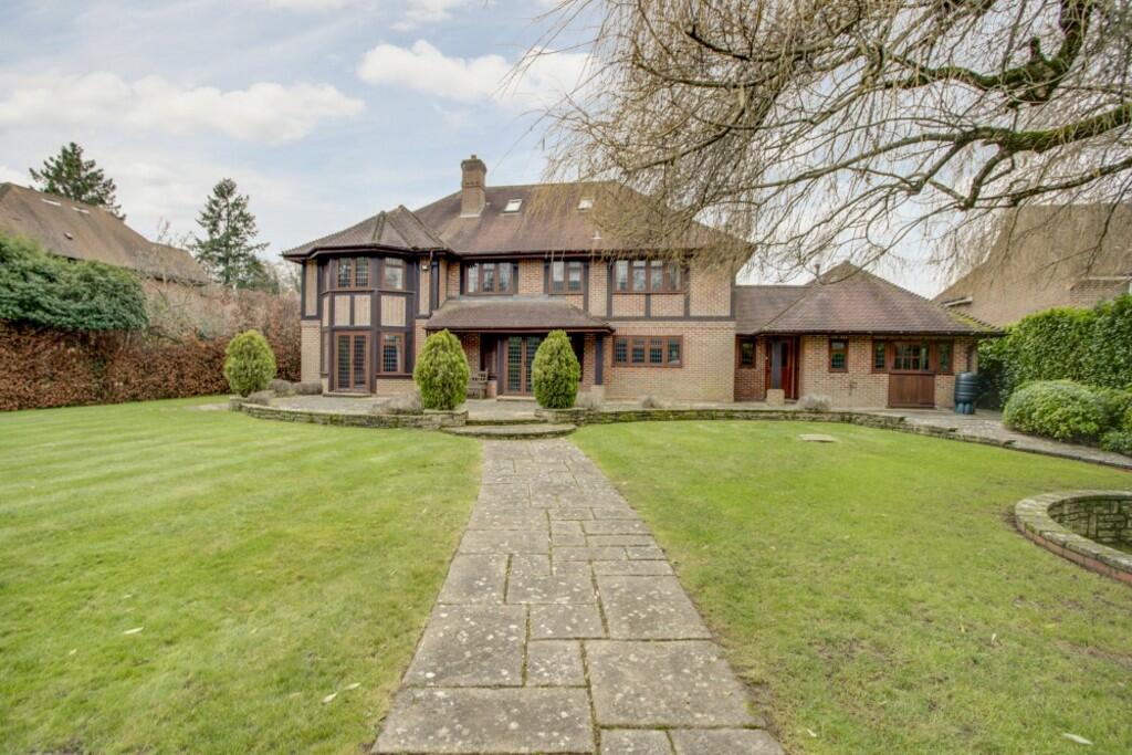 4 bedroom detached house for rent in Doggetts Wood Lane, Chalfont St