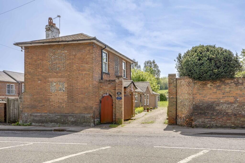 Main image of property: London Road West, Amersham, Buckinghamshire