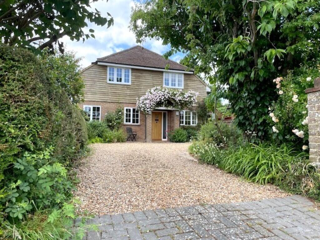 Main image of property: Latimer Close, Buckinghamshire