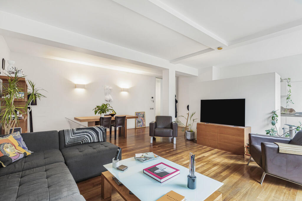 Main image of property: Berry Street, London, EC1V