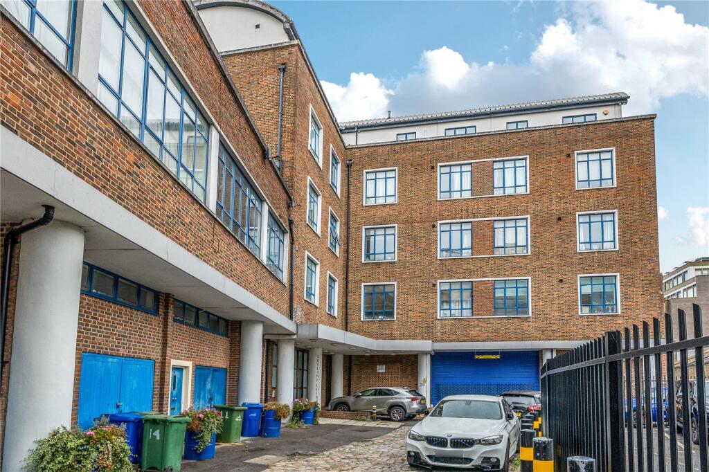 Main image of property: Grange Yard, London, SE1