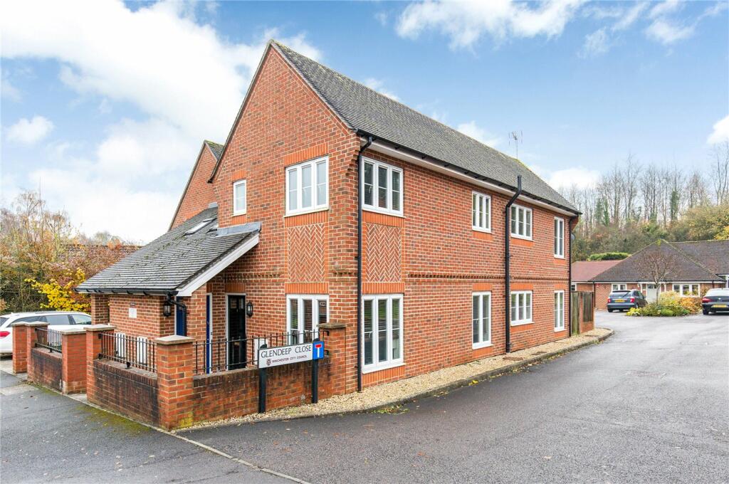 2 bedroom apartment for sale in Bentley Close, Kings Worthy, Winchester