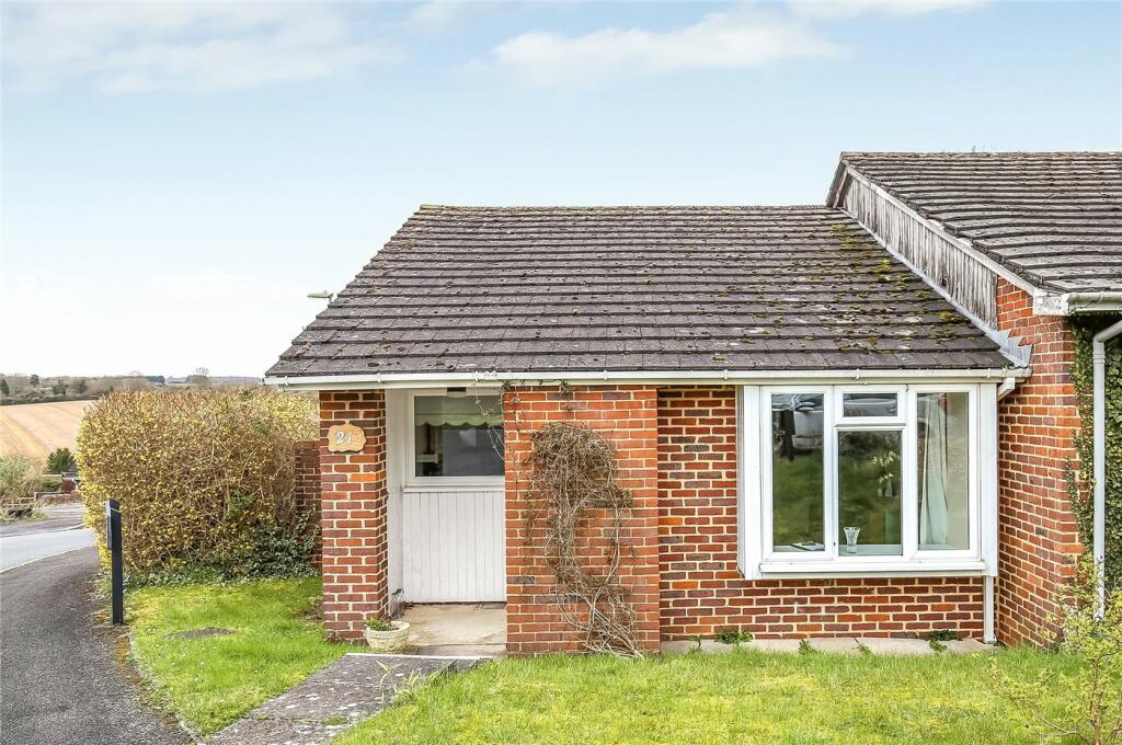 2 bedroom bungalow for sale in Campion Way, Kings Worthy, Winchester