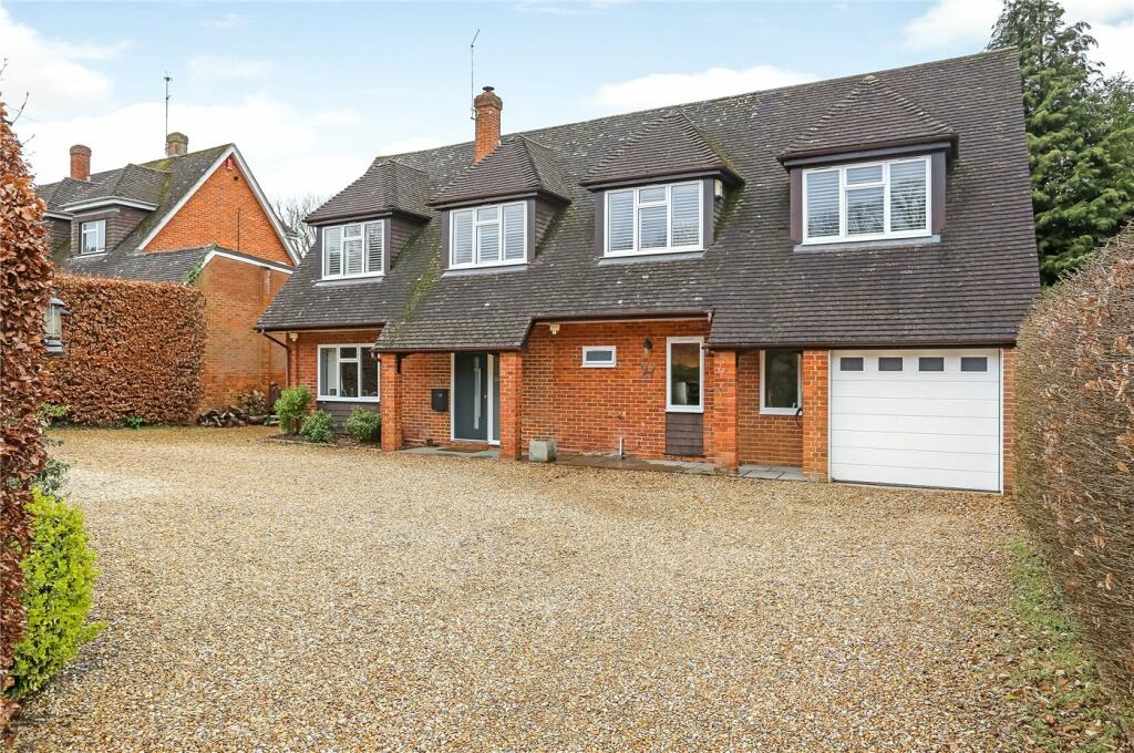 5 bedroom detached house for sale in Andover Road North, Winchester, SO22