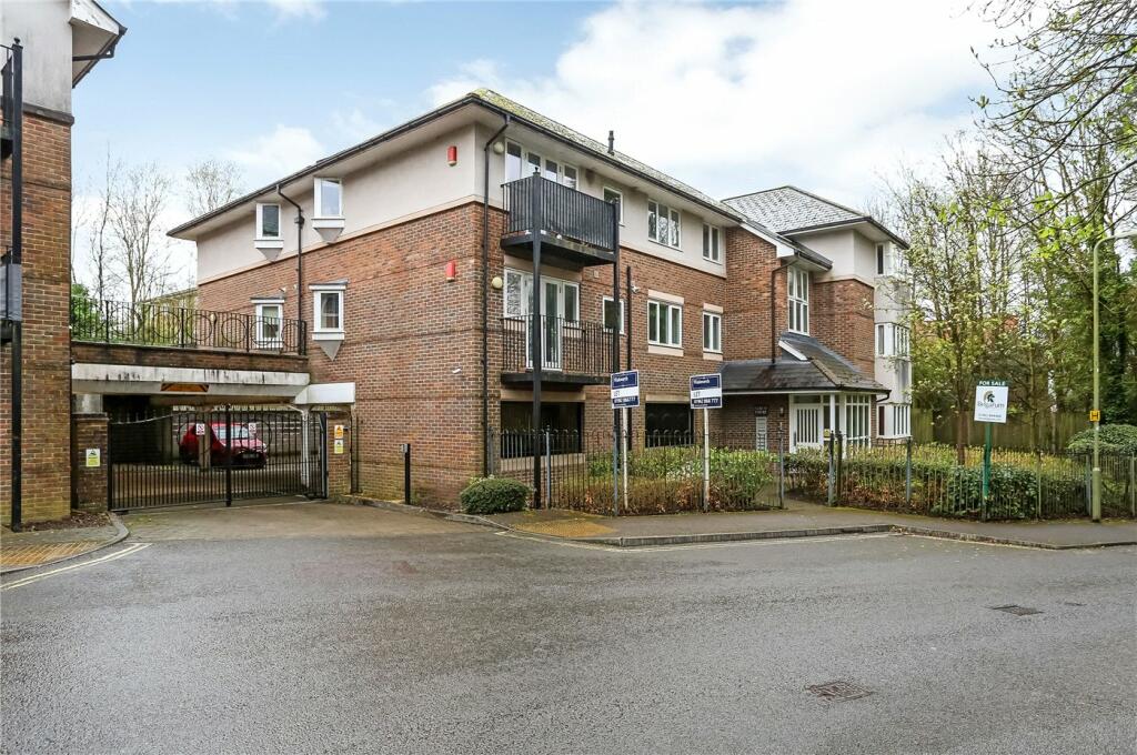 2 bedroom apartment for sale in Sarum Road, Winchester, Hampshire, SO22