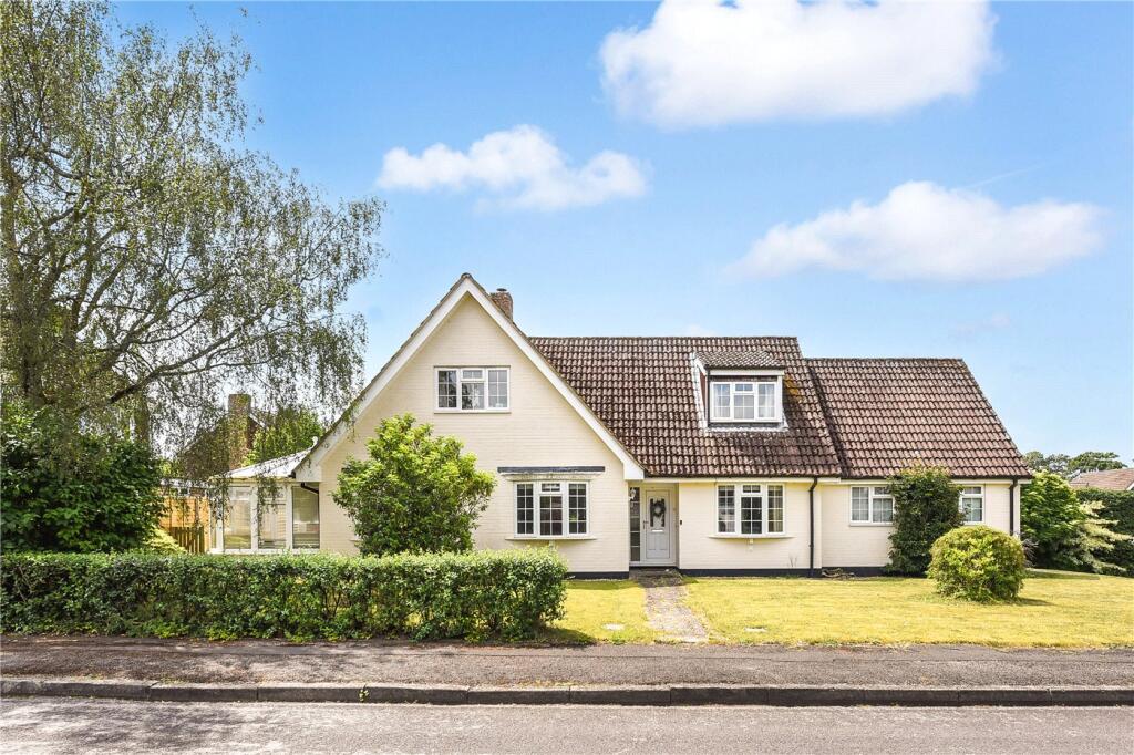 Main image of property: Durnford Close, Chilbolton, Stockbridge, Hampshire, SO20