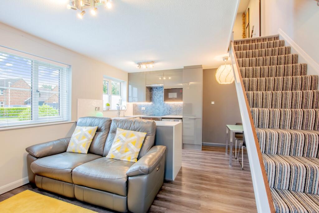 1 bedroom terraced house for sale in Hurrell Down, Boreham, CM3