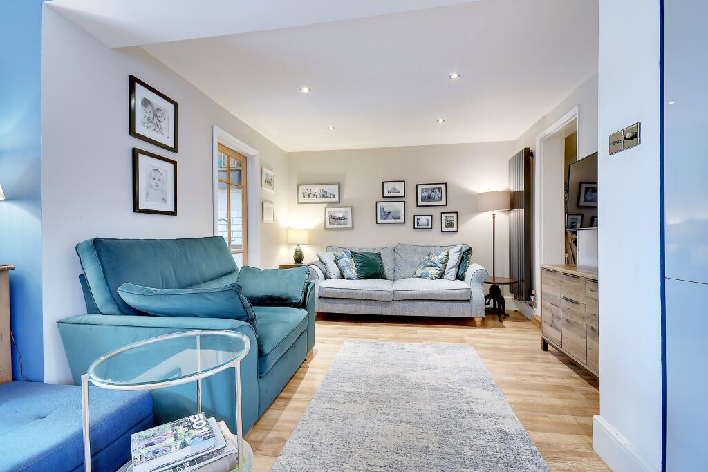 Additional property image - Beehive Lane, Chelmsford