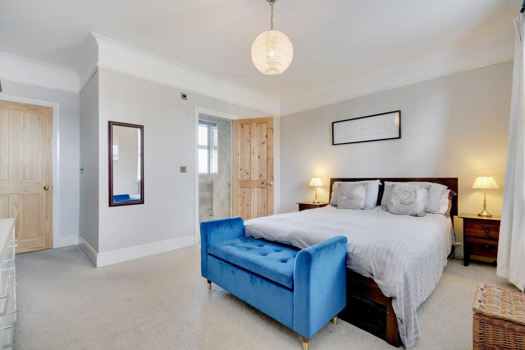 Additional property image - Beehive Lane, Chelmsford