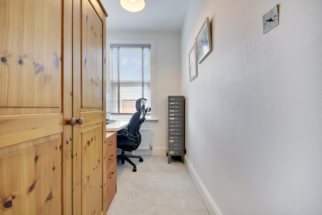 Additional property image - Beehive Lane, Chelmsford