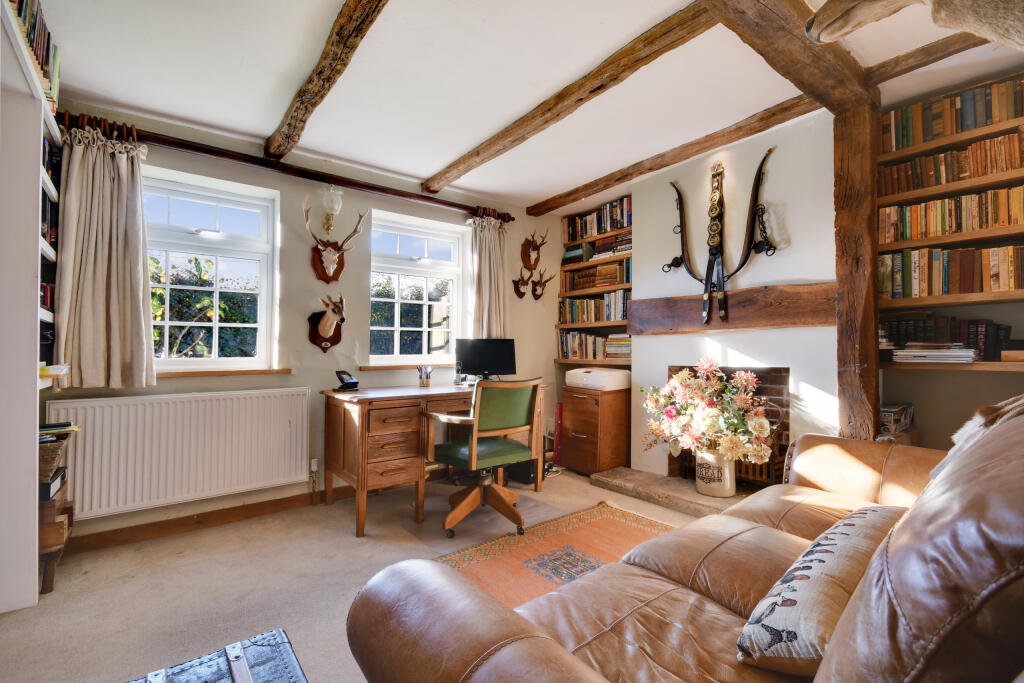 Additional property image - Coxtie Green Road, Pilgrims Hatch, Brentwood