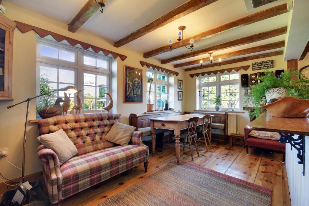 Additional property image - Coxtie Green Road, Pilgrims Hatch, Brentwood