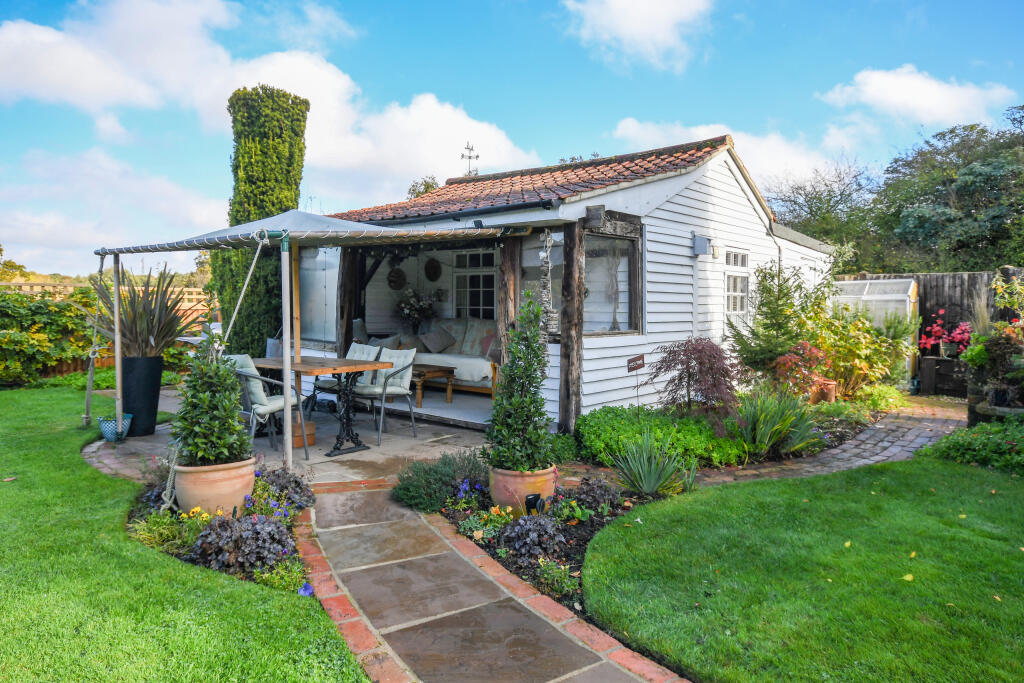 Additional property image - Coxtie Green Road, Pilgrims Hatch, Brentwood