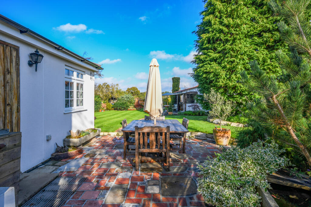 Additional property image - Coxtie Green Road, Pilgrims Hatch, Brentwood