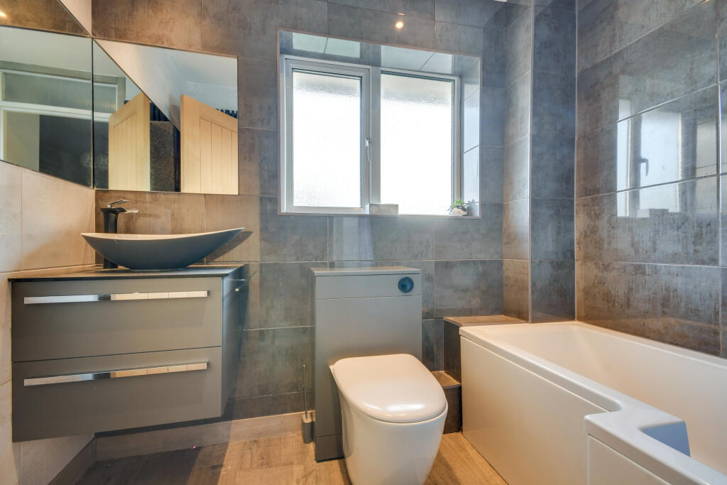 Additional property image - Boleyn Way, Boreham, Chelmsford