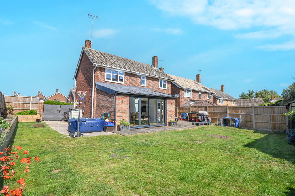 Main image of property: Spalding Way, Great Baddow, Chelmsford