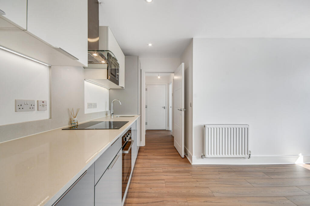 Main image of property: Baddow Road, Chelmsford
