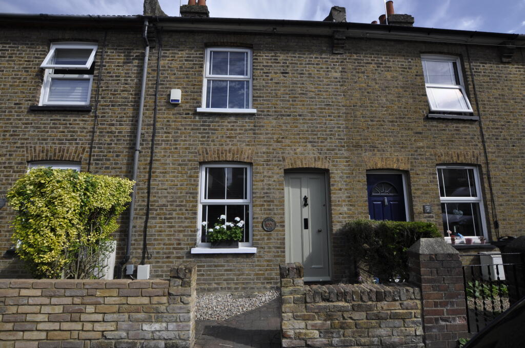 Main image of property: Mildmay Road, Chelmsford, Essex