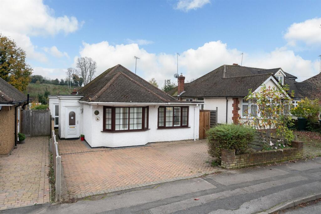 Main image of property: Links Way, Croxley Green, Rickmansworth