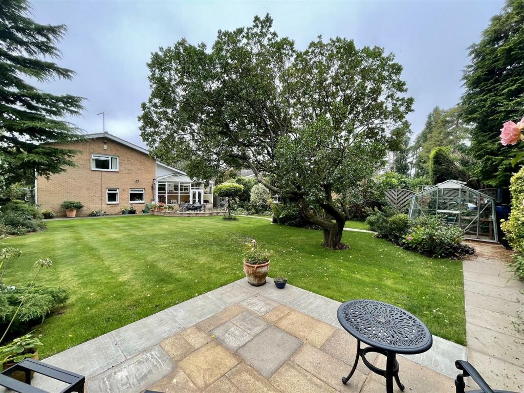 4 bedroom detached house for sale in Yellowcraig, Wansford, PE8