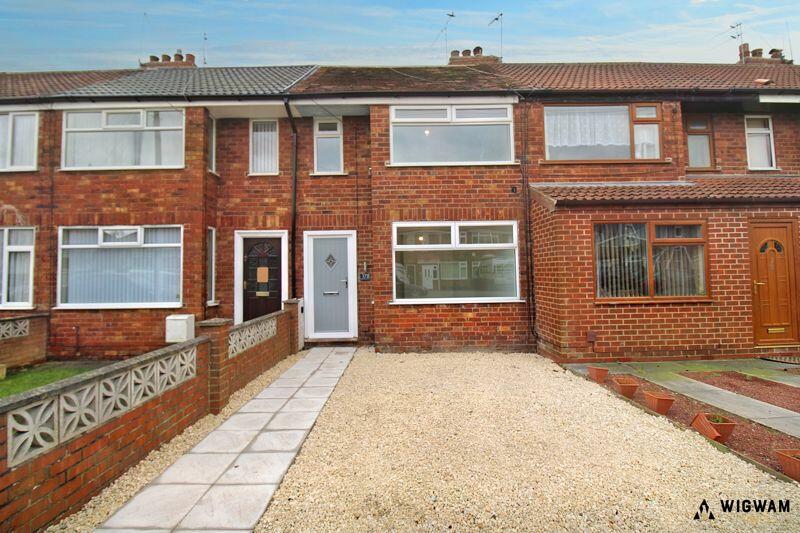 2 bedroom terraced house for sale in Welwyn Park Avenue, Hull, HU6