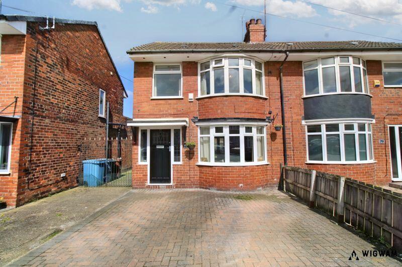 3 bedroom semi-detached house for sale in Strathmore Avenue, Hull, HU6