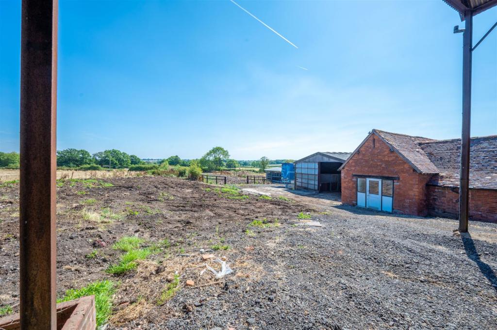 4 bedroom farm house for sale in Ullenhall, Nr. HenleyInArden, B95