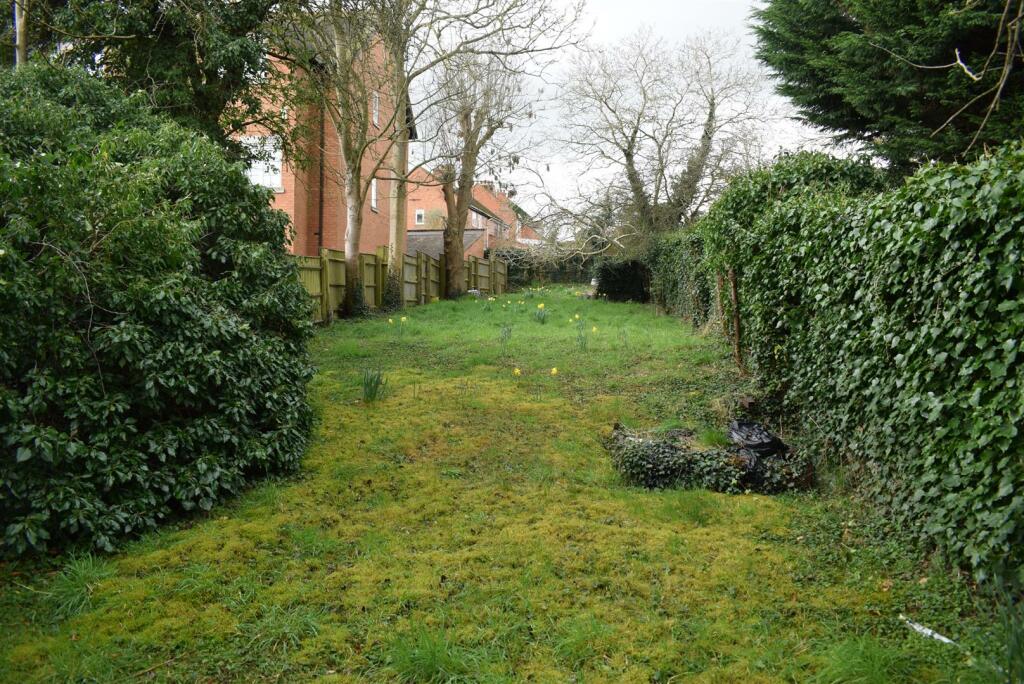 Additional property image - High Street, Henley-In-Arden