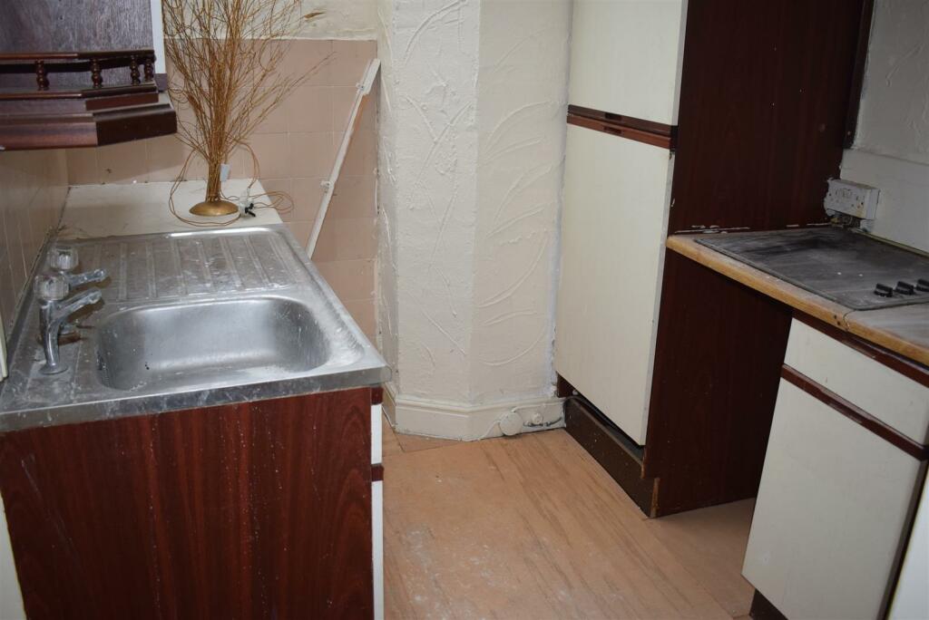 Additional property image - High Street, Henley-In-Arden