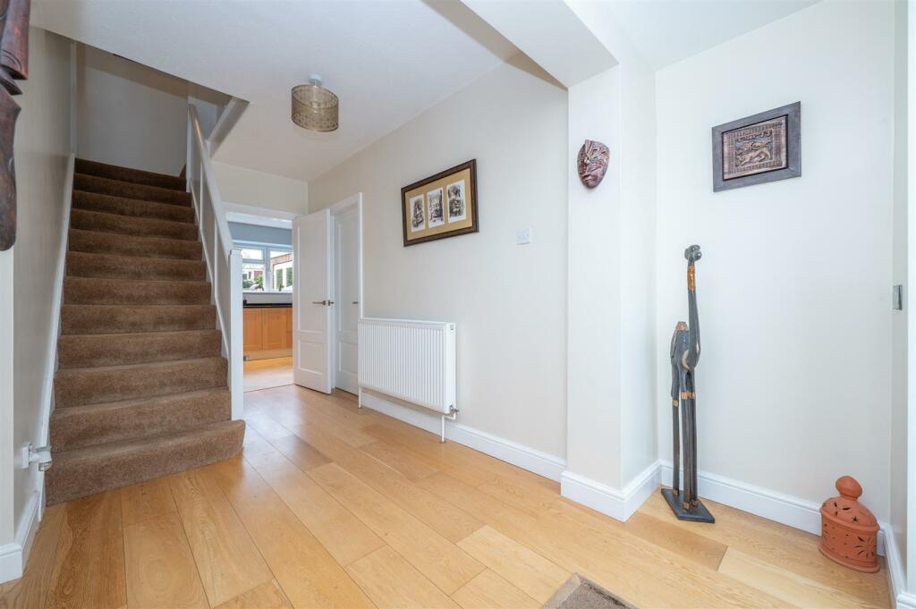 Additional property image - Trevelyan Close, Claverdon, Warwickshire
