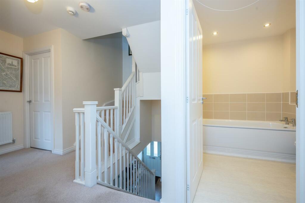 Additional property image - Market Close, Henley-In-Arden