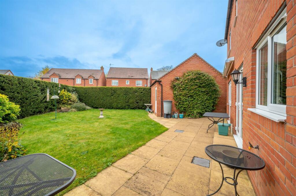 Additional property image - Market Close, Henley-In-Arden