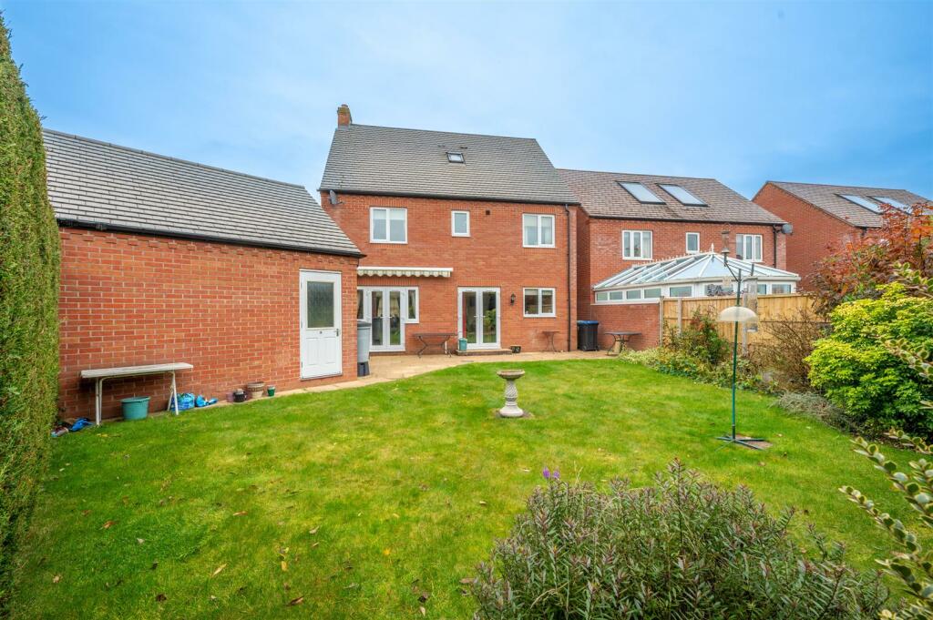 Additional property image - Market Close, Henley-In-Arden