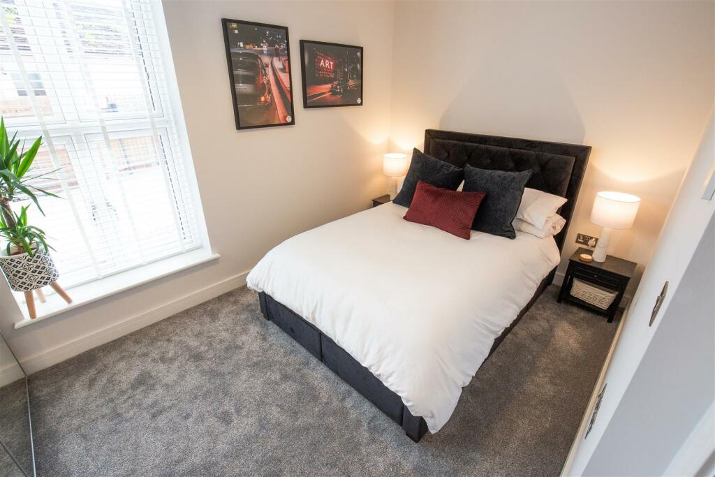 Additional property image - Apt. 1 The Elms, 14 High Street, Henley-In-Arden