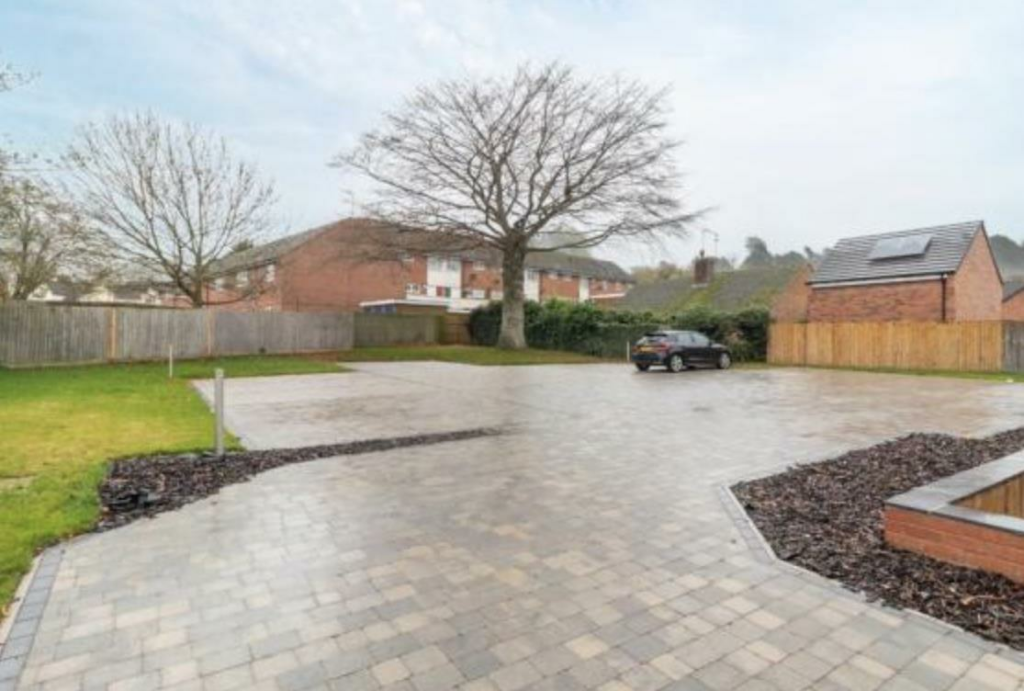 Additional property image - Apt. 1 The Elms, 14 High Street, Henley-In-Arden