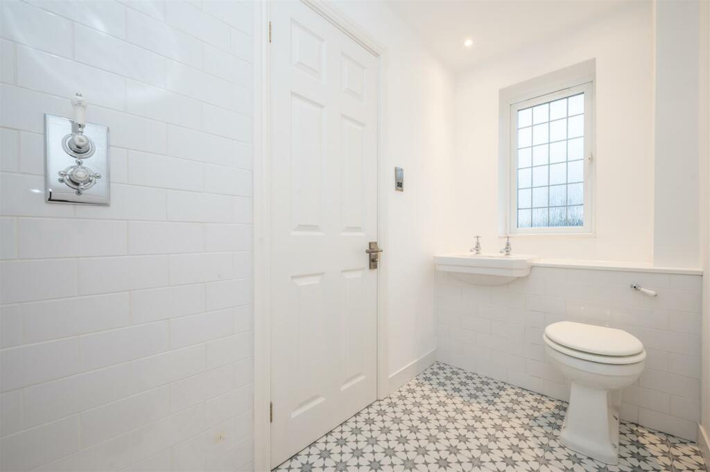Additional property image - Old Warwick Road