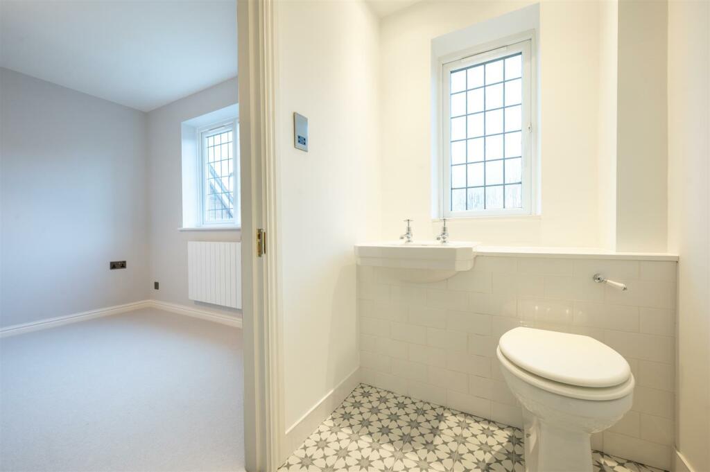 Additional property image - Old Warwick Road