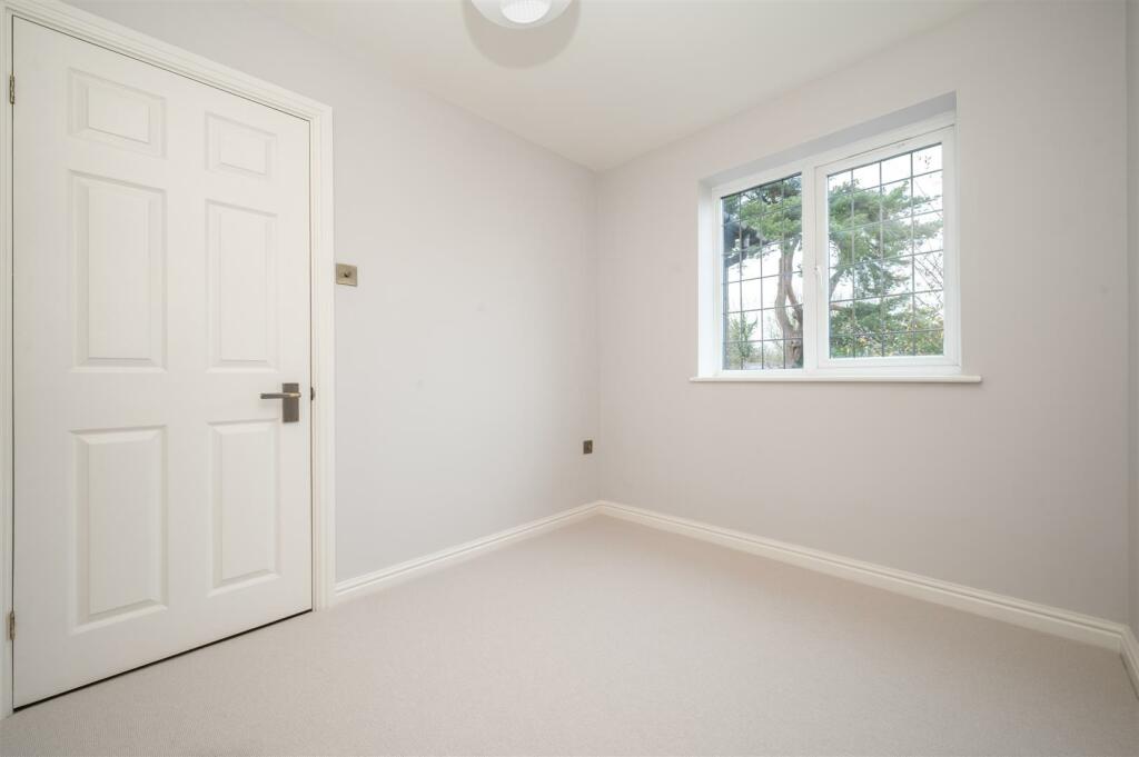 Additional property image - Old Warwick Road