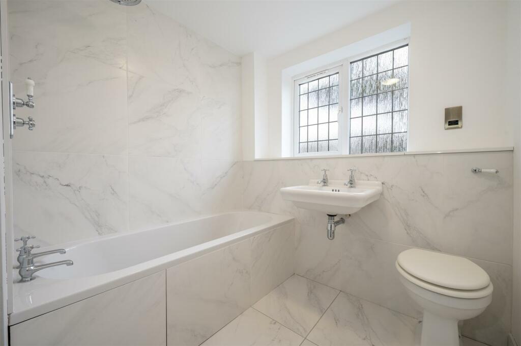 Additional property image - Old Warwick Road