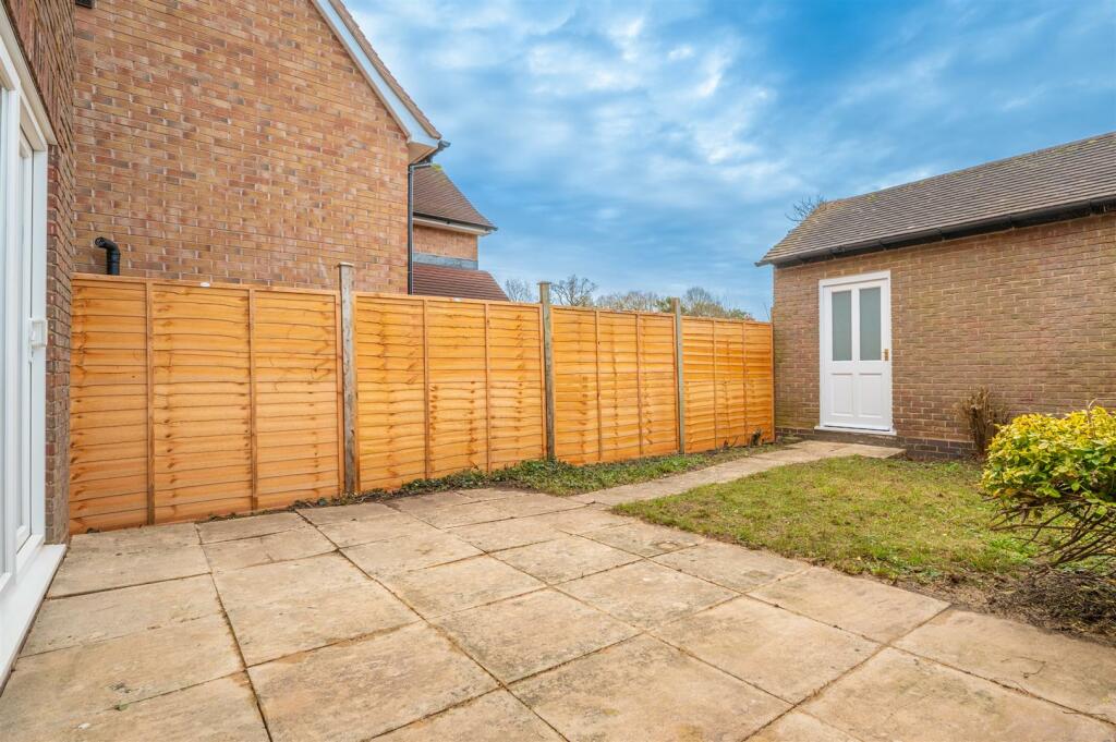 Additional property image - Old Warwick Road
